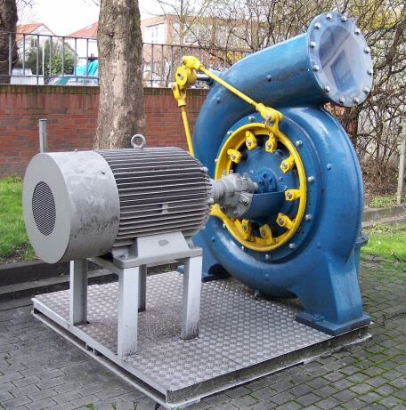 Francisova turbína s generatorem